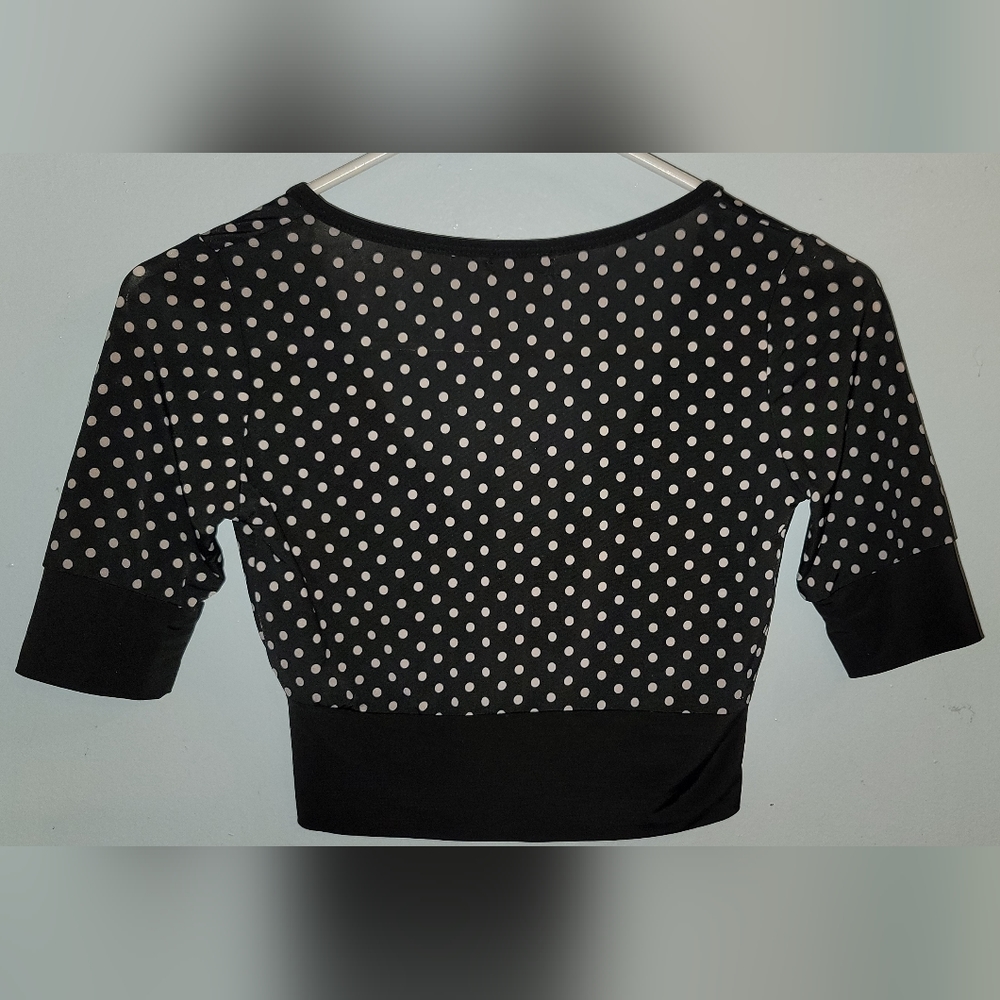 Lola Crop top V Neck  Black And white Polka Dot - Picture 3 of 10